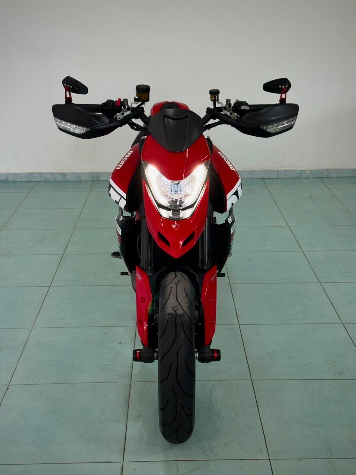 Ducati Hypermotard 950