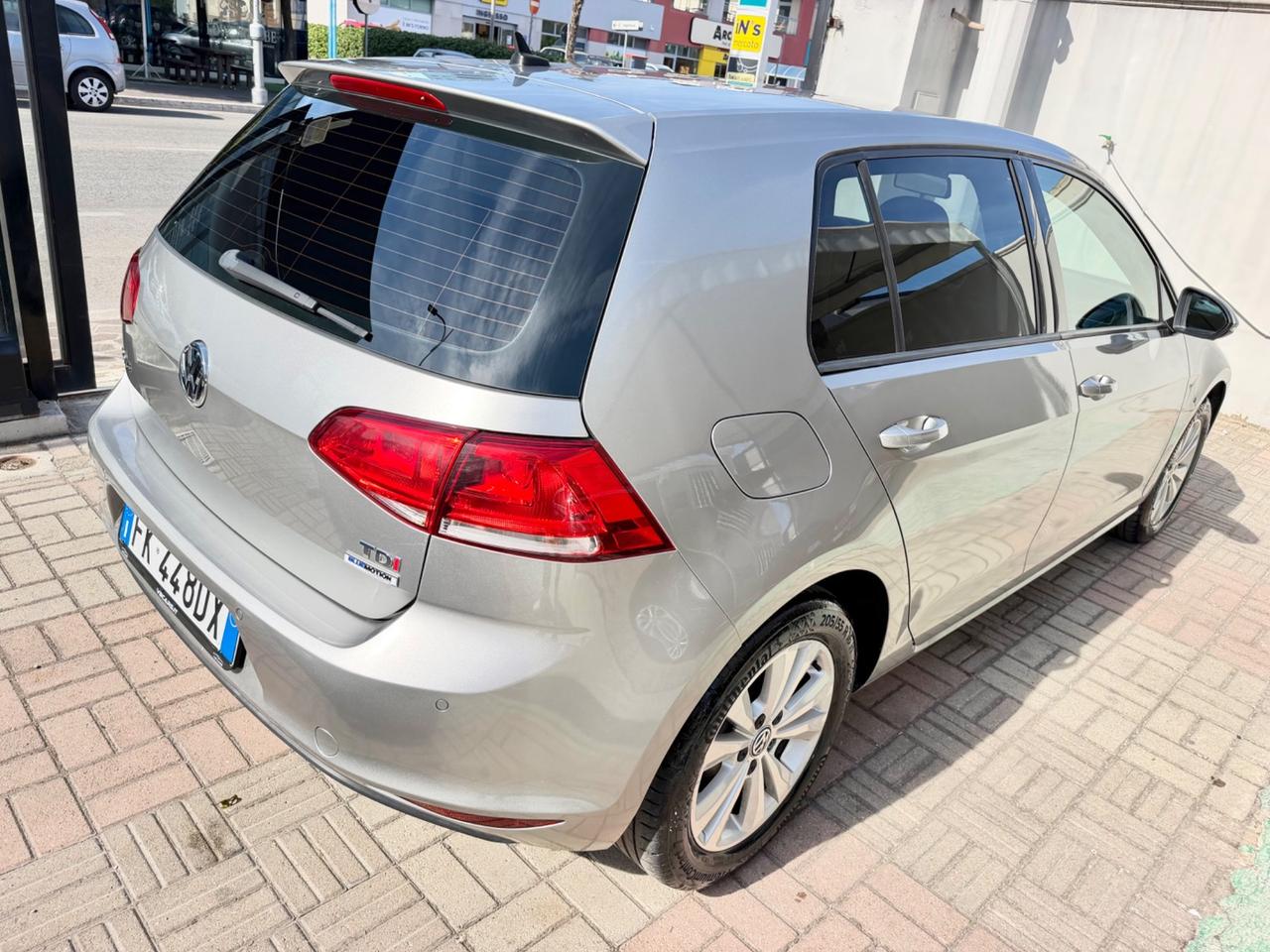 Volkswagen Golf 1.6 TDI BlueMotion - GARANZIA