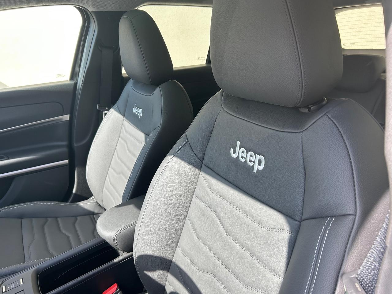 Jeep Avenger 1.2 Turbo 110 CV MHEV Summit