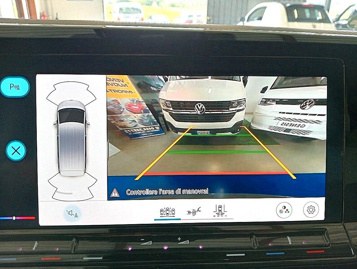 Volkswagen T7 Multivan 2.0 TDI DSG LED *VIS A VIS* CAMERA IVA INCLUSA