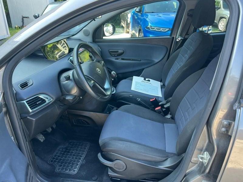 Lancia Ypsilon Ypsilon 1.0 FireFly 5 porte S&S Hybrid Gold Plus