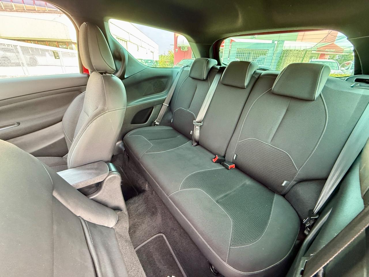 DS3 3 1.4 e-HDi 70 airdream CMP So Chic