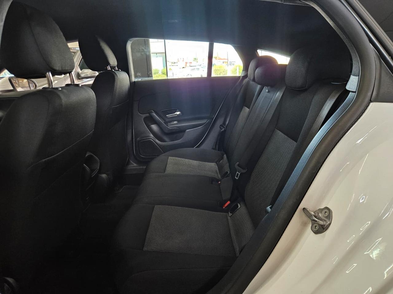 Mercedes-benz CLA 200d Automatic Shooting Brake Business