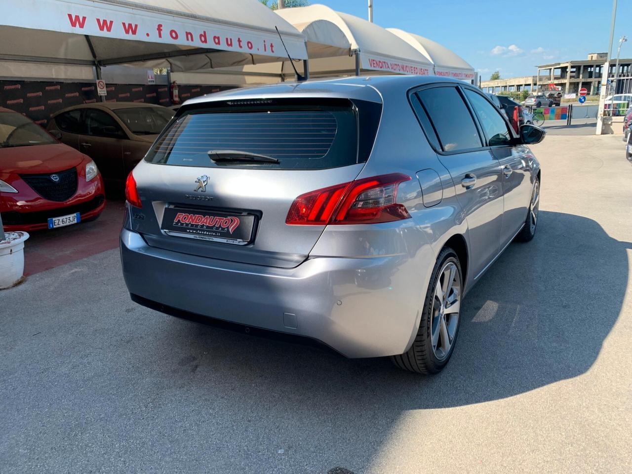 Peugeot 308 BlueHDi 120 S&S EAT6 Allure