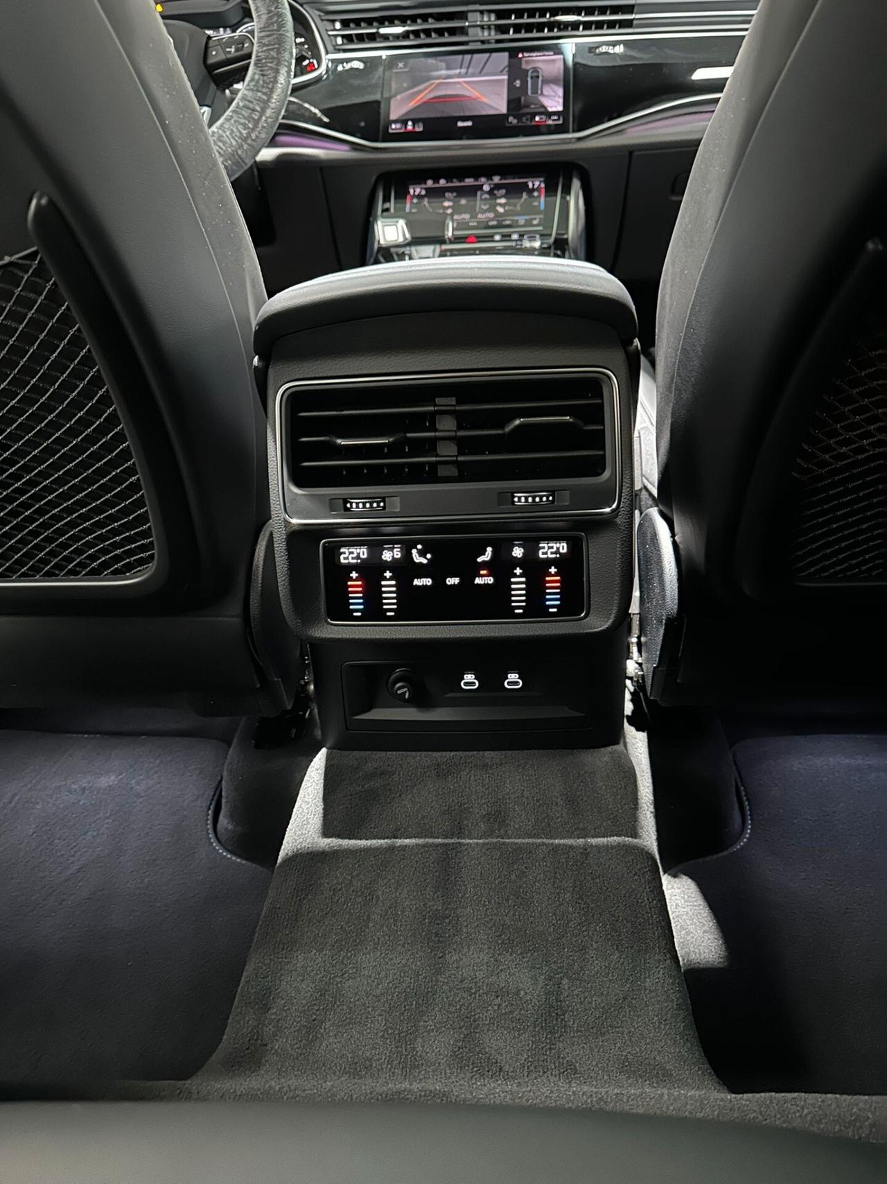 Audi Q8 SUV 50 TDI 286 CV quattro tiptronic S line edition IVA ESPOSTA