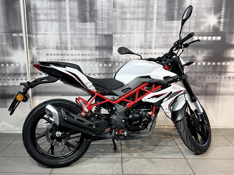 Benelli BN 125