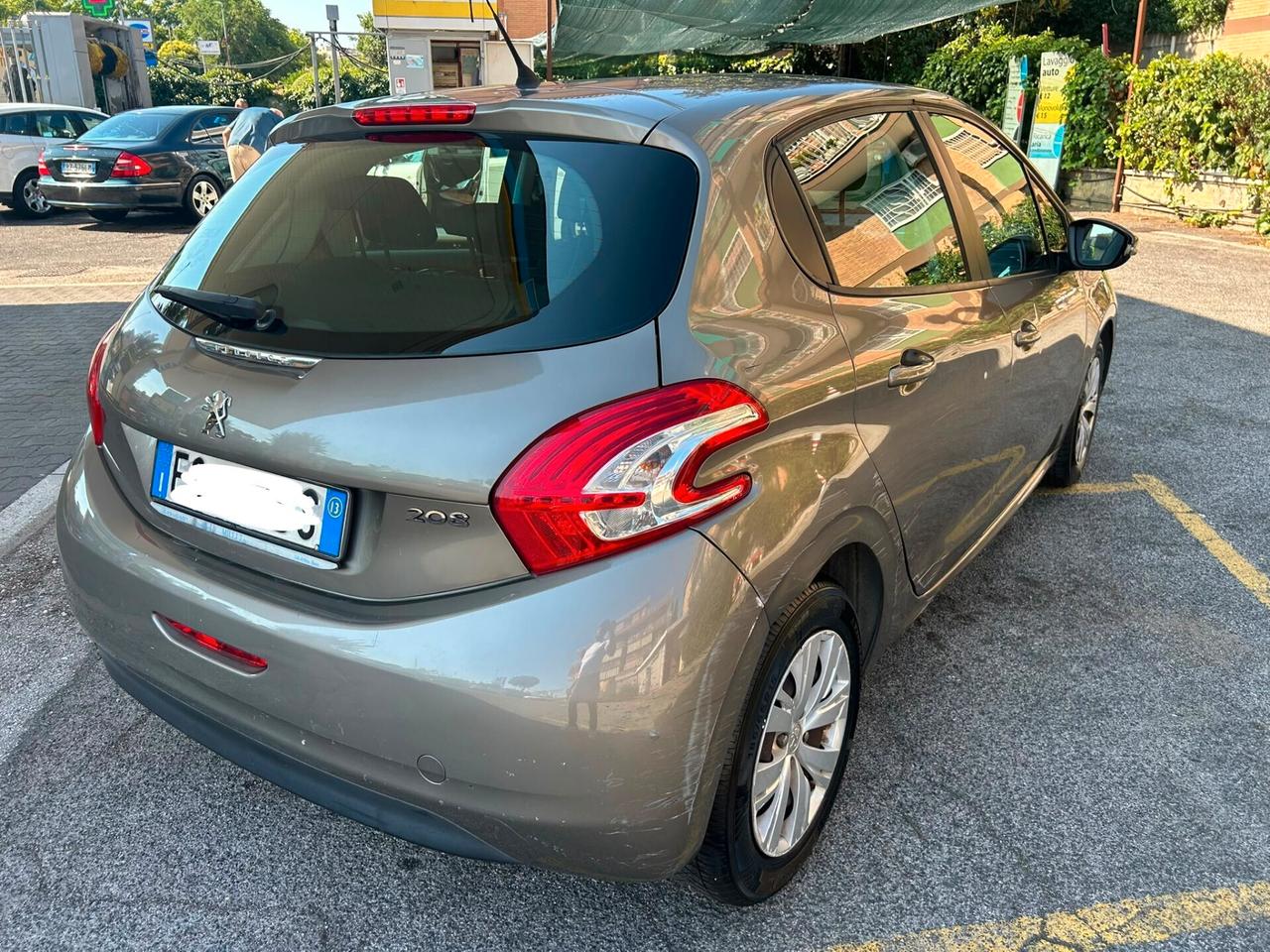 Peugeot 208 1.0 Active offerta del mese