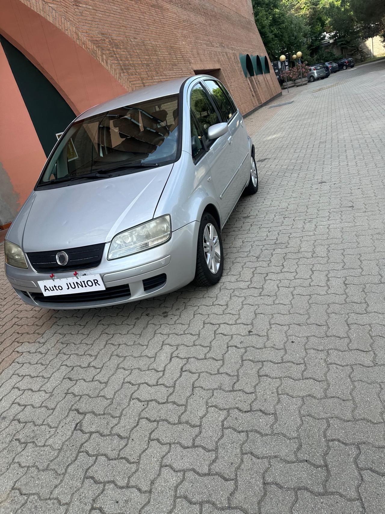 Fiat Idea 1.4 BlackEnergy GPL