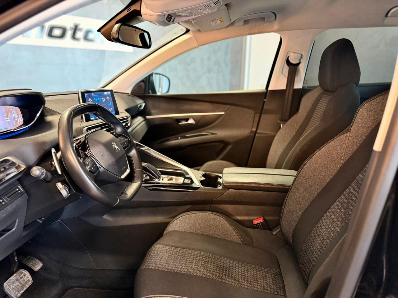 Peugeot 5008 BlueHDi 130 S&S Business