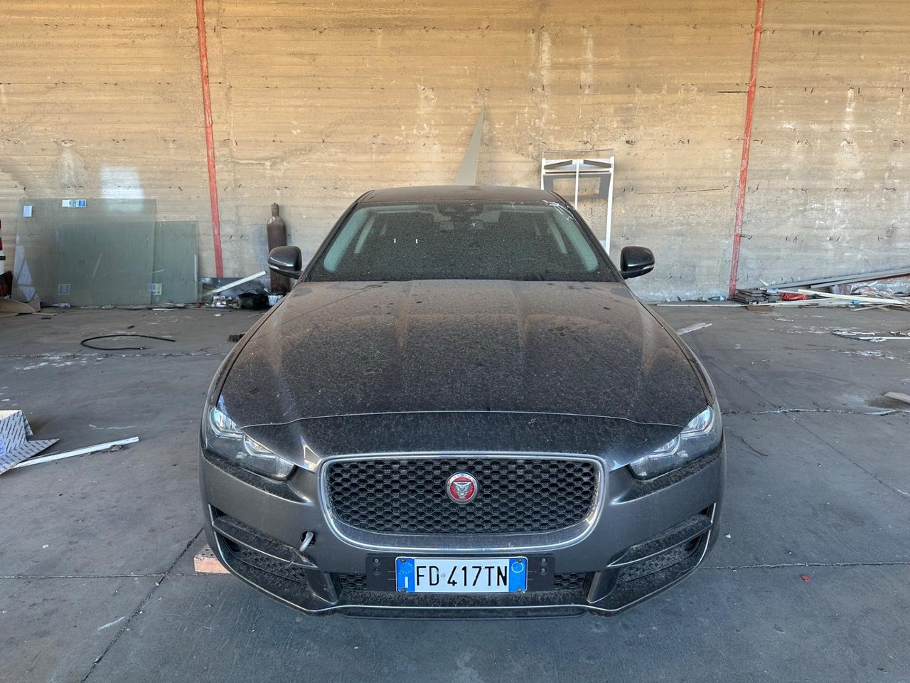 Jaguar XE 2.0 D Turbo Pure