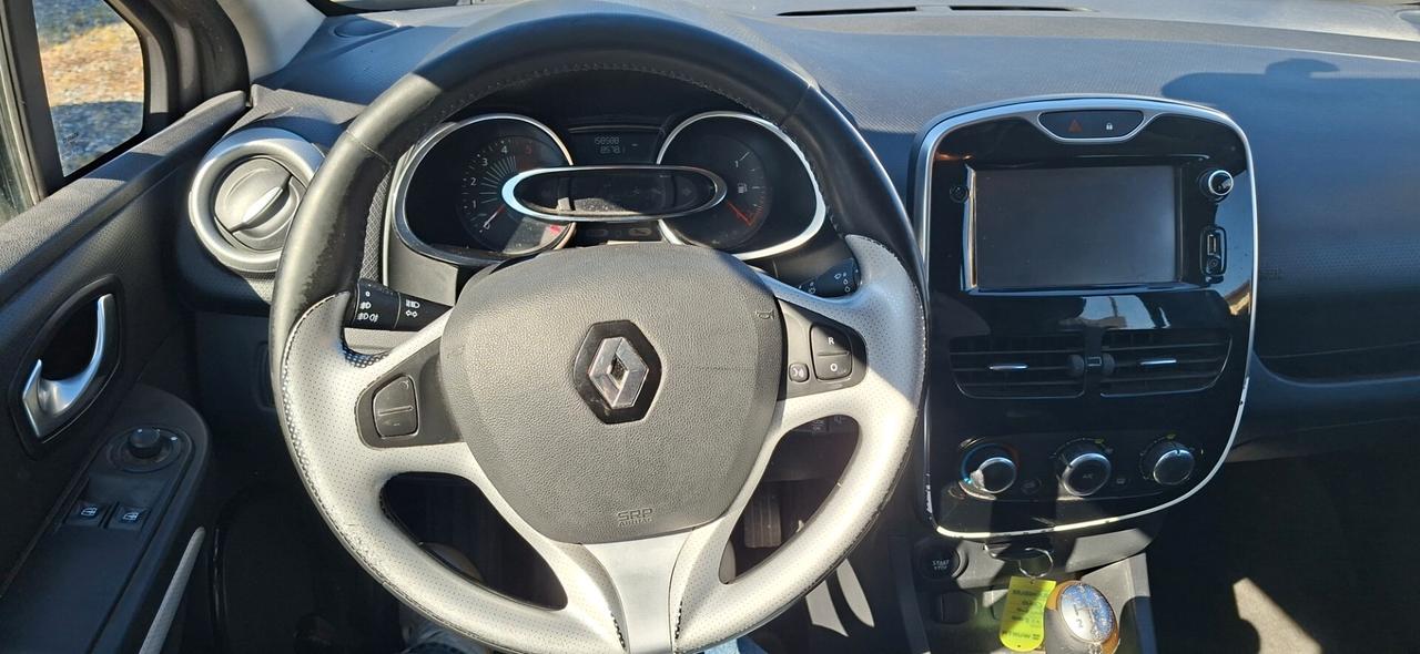 Renault Clio dCi 8V 75 CV Start&Stop 5 porte Energy Duel