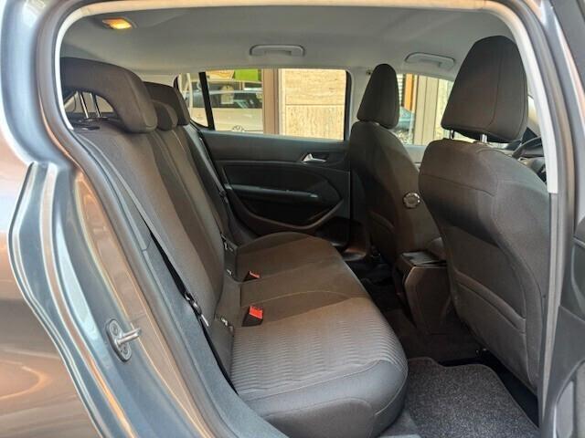 Peugeot 308 1.6 HDi Diesel 100CV - Berlina 2016