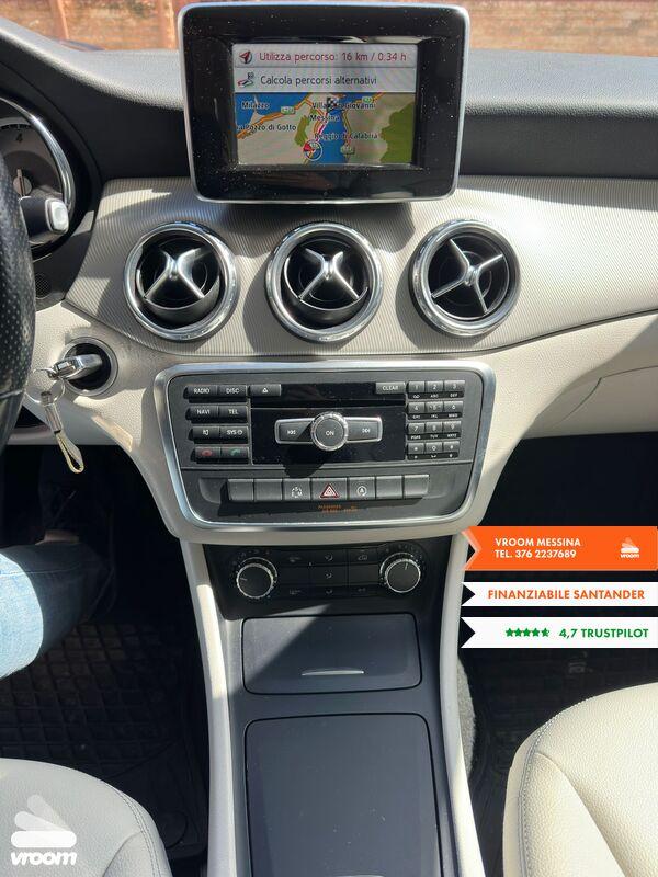 MERCEDES GLA (X156) GLA 200 CDI Automatic Sport