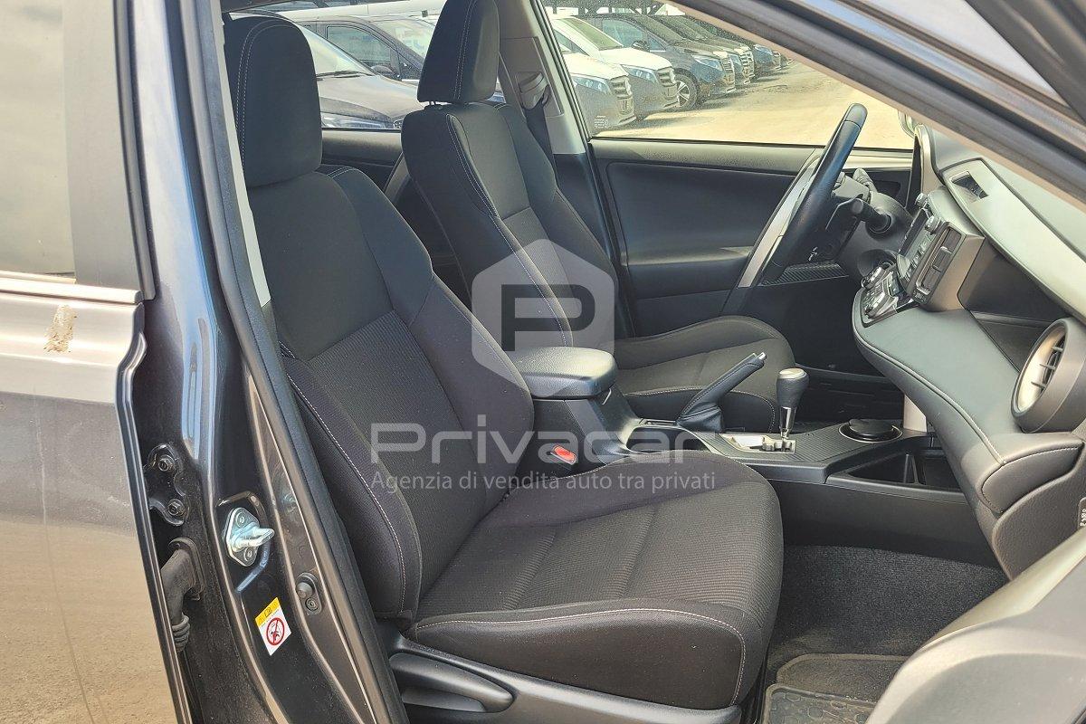 TOYOTA RAV4 2.2 D-CAT A/T 4WD Style