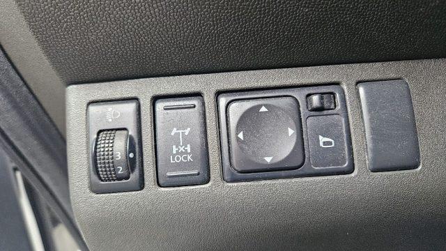 NISSAN Navara 2.5 dCi 2 porte King Cab