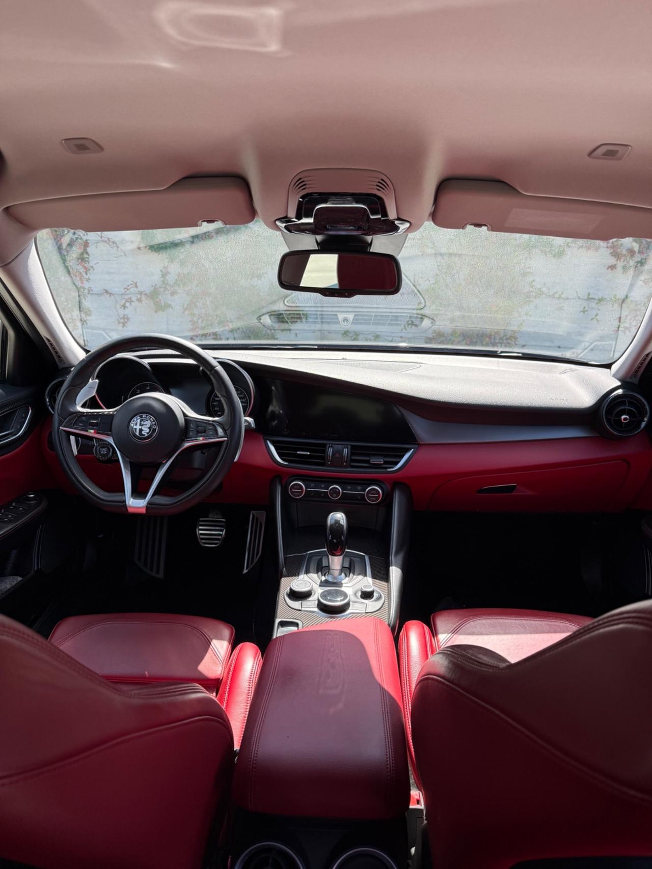 Alfa Romeo Giulia 2.2 Turbodiesel 210 CV AT8 AWD Q4 Veloce