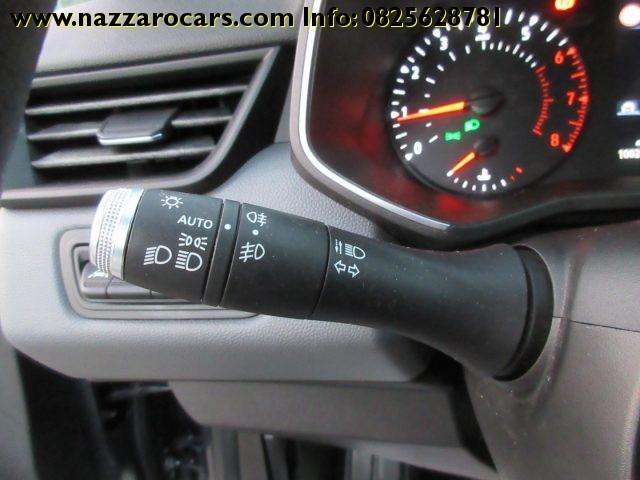 RENAULT Clio TCe 100 CV 5 porte Business NAVIG