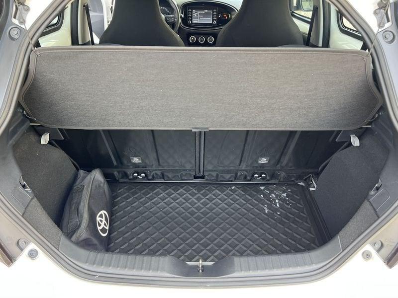 Toyota Aygo X 1.0B (72 CV) Active
