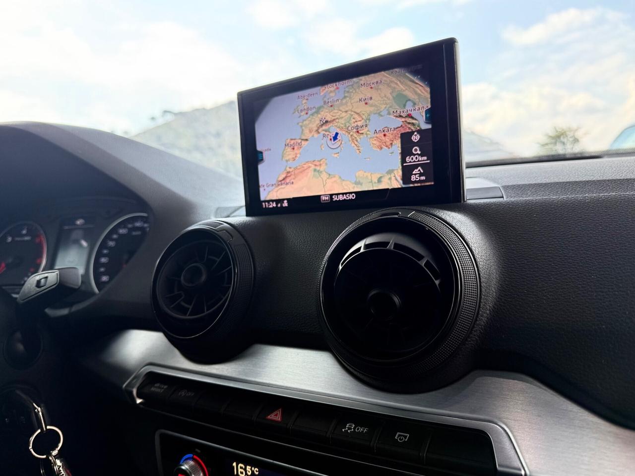 AUDI Q2 1.6 TDI S LINE Edition*LED*NAVI