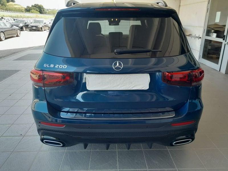 Mercedes-Benz GLB 200 Premium auto