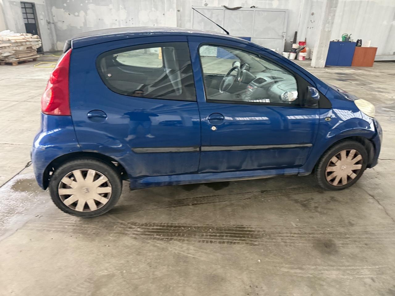 Peugeot 107 1.0 68CV 5p. Desir