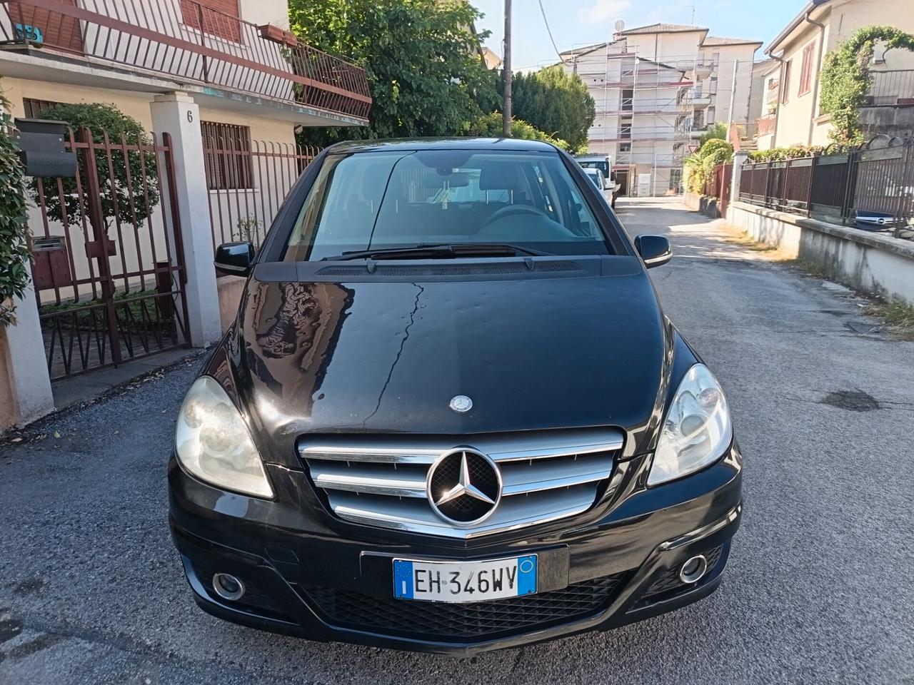 Mercedes b180 CDI Avan 2011 ok neo patente