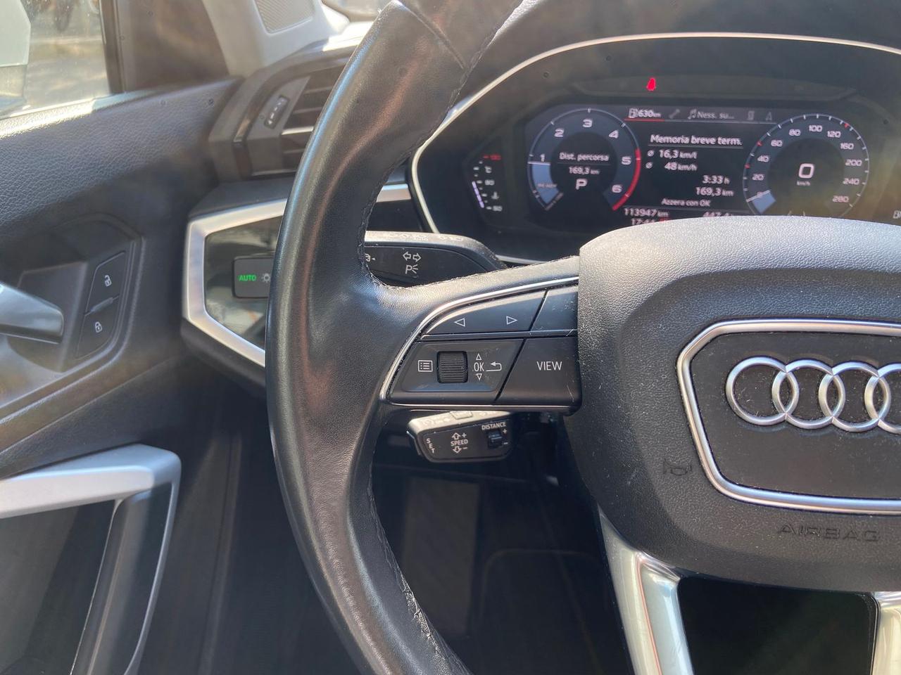 Audi Q3 Business Advanced 2.0 35 TDI #11442