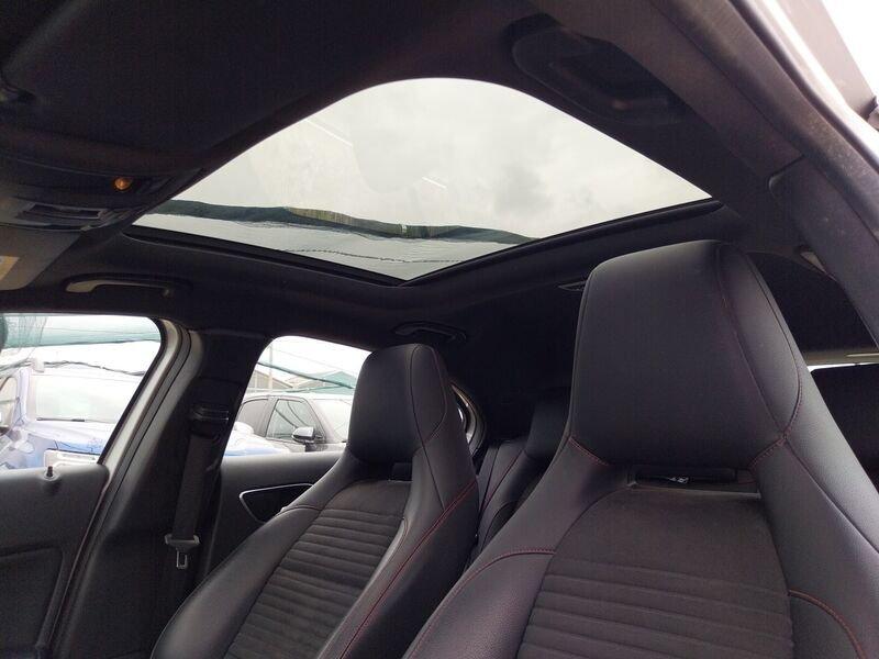 Mercedes-Benz Classe A A 200 d Automatic Premium