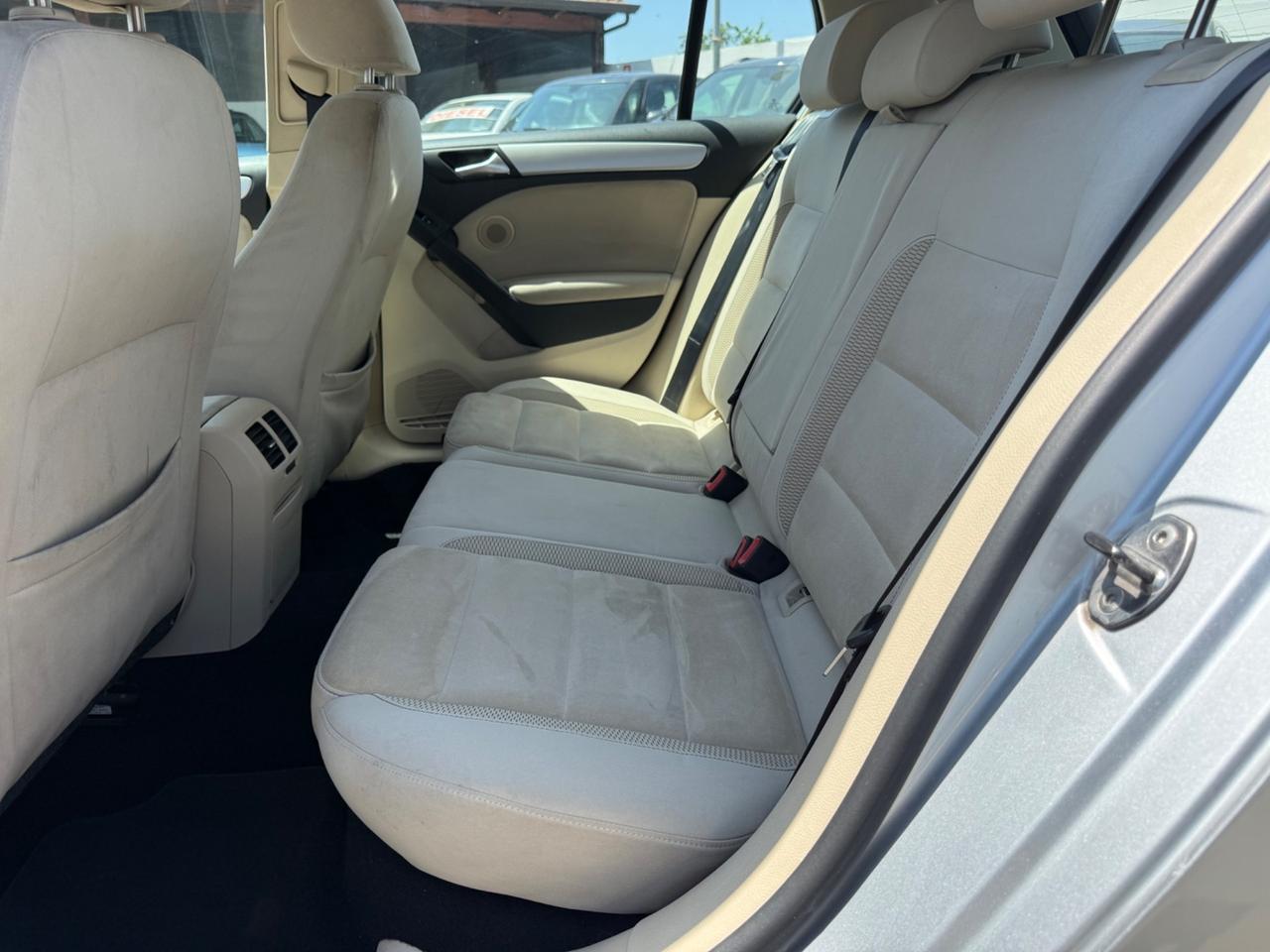 Volkswagen Golf 1.6 TDI full optional