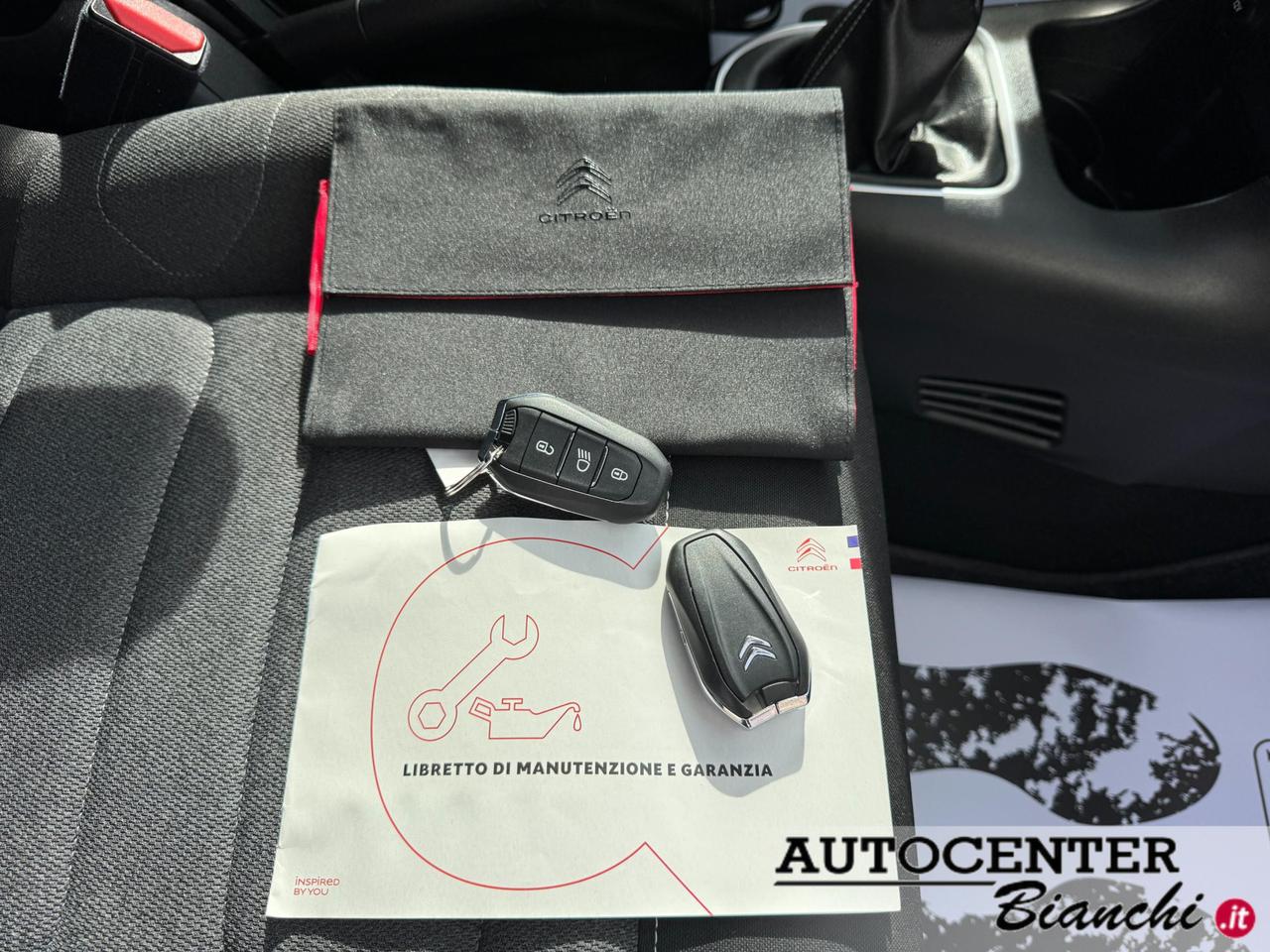 Citroen C3 1.2 puretech Shine s&s 83cv neopatentati