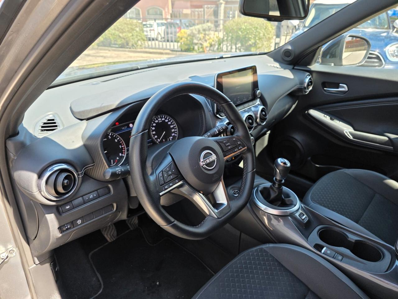 Nissan Juke 1.0 DIG-T 114 CV N-Connecta