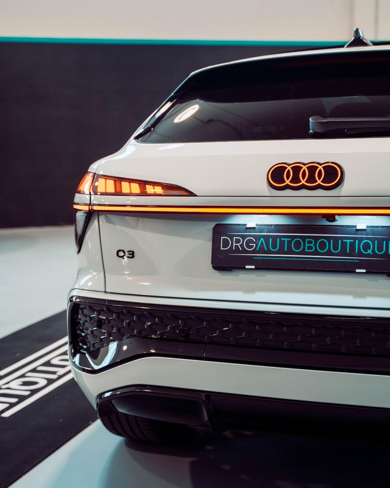 Audi Q3 SPB 35 TDI SLINE/TETTO/20'' IVAESP