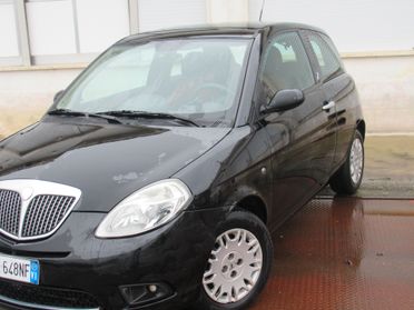 Lancia Ypsilon 1.2 Oro Plus tetto panoramico Kit distribuzione Nuova