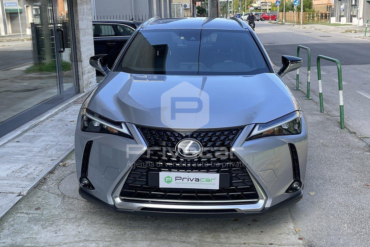 LEXUS UX Hybrid Urban