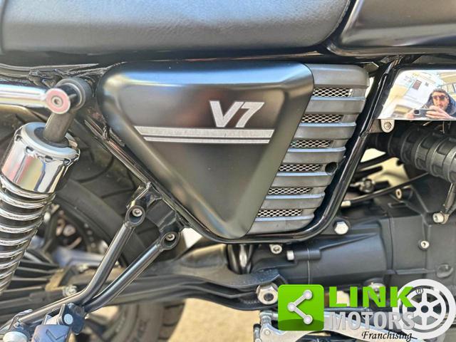 MOTO GUZZI V7 I STONE 12 MESI GARANZIA