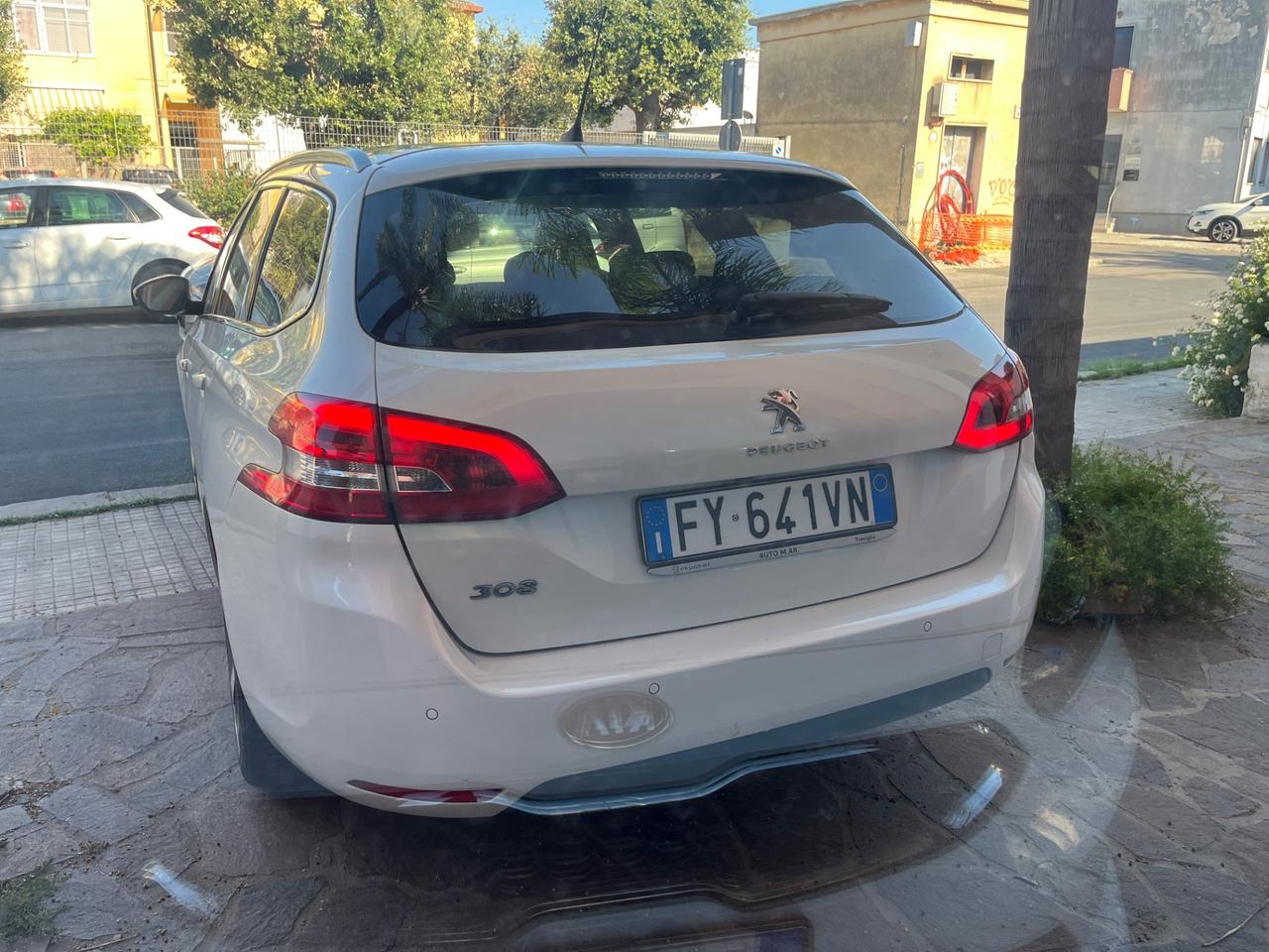 Peugeot 308 PureTech Turbo 130 S&S SW Allure