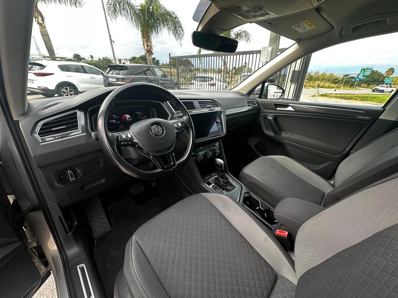 Volkswagen Tiguan 2.0 TDI SCR DSG Sport BlueMotion Technology