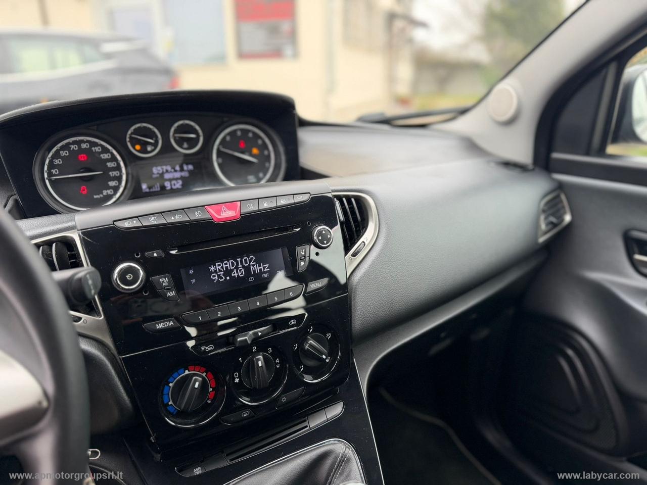 LANCIA Ypsilon 0.9 T.Air 85CV 5p. Met.Ec. Gold