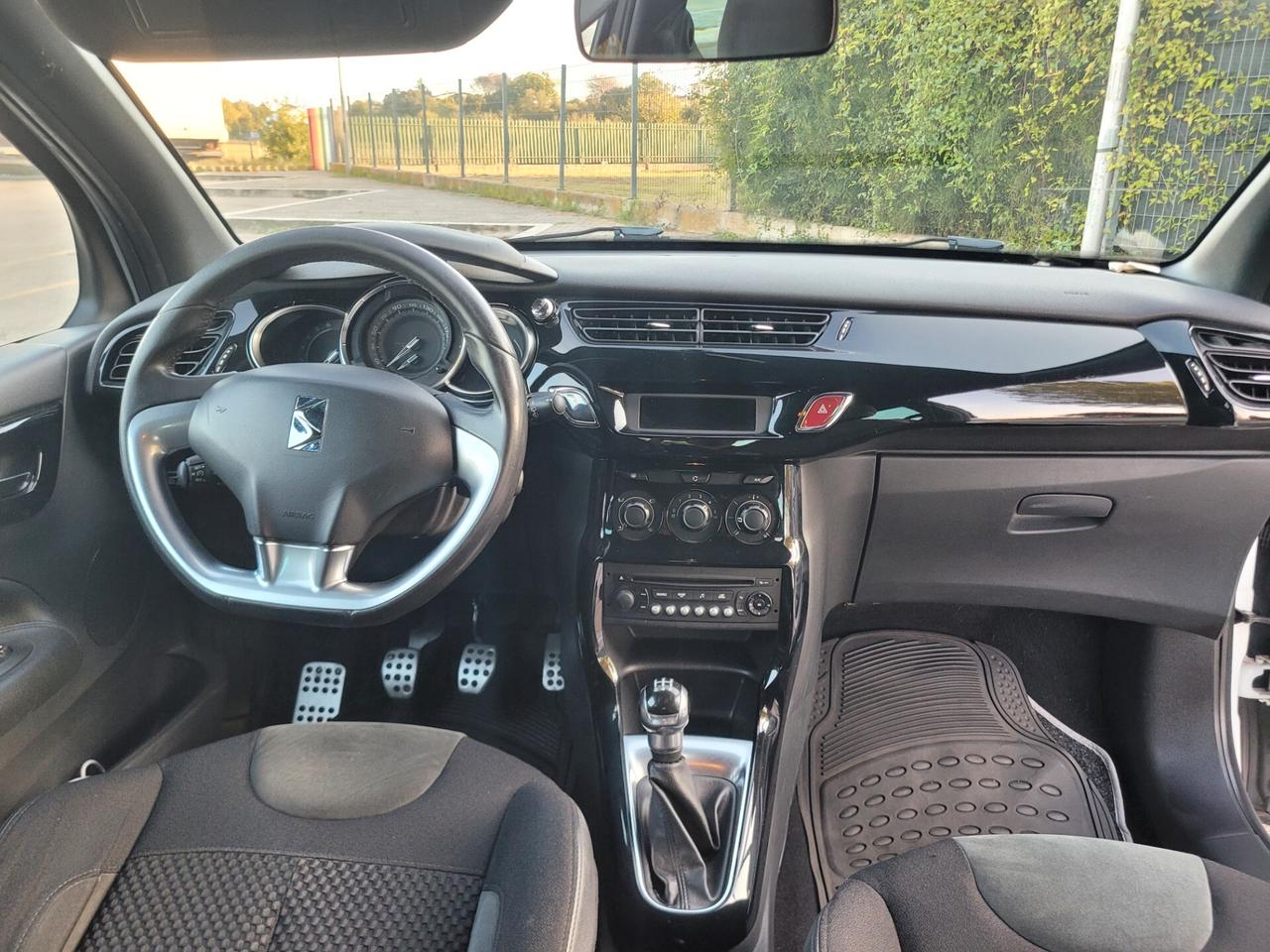 Ds DS3 3 1.2 VTi SoChic Gpl Neopatentati