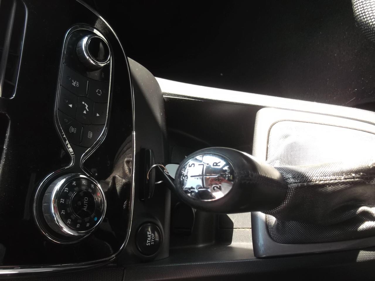 Renault Clio Sporter 1.5 dCi 8V 90CV Costume National - 28