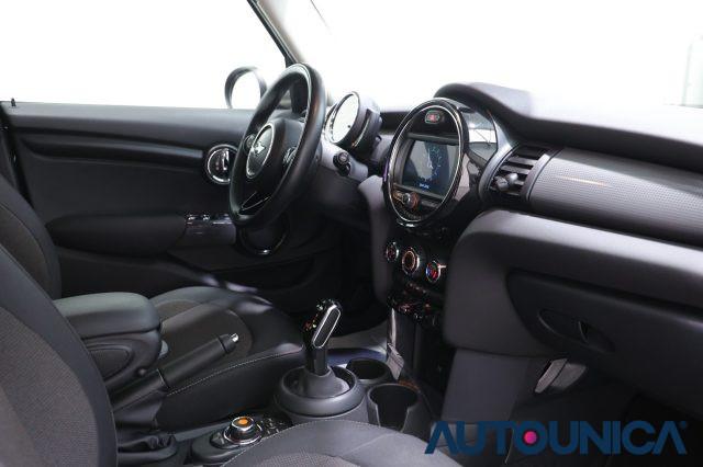 MINI Cooper 1.5 BUSINESS XL 5 PORTE AUTOMATICA