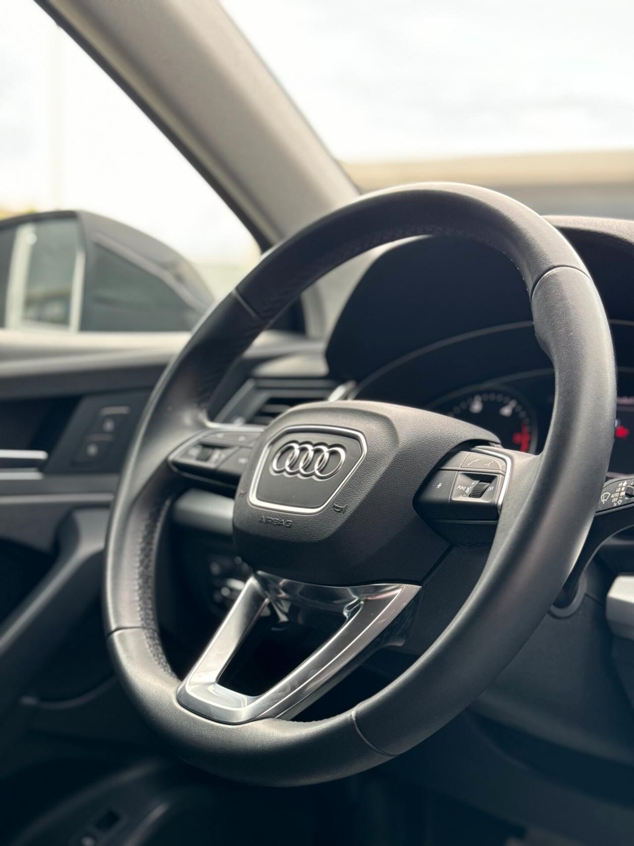 Audi Q5 SPORTBACK S tronic Business Advanced 2.0 163CV, IVA ESPOSTA