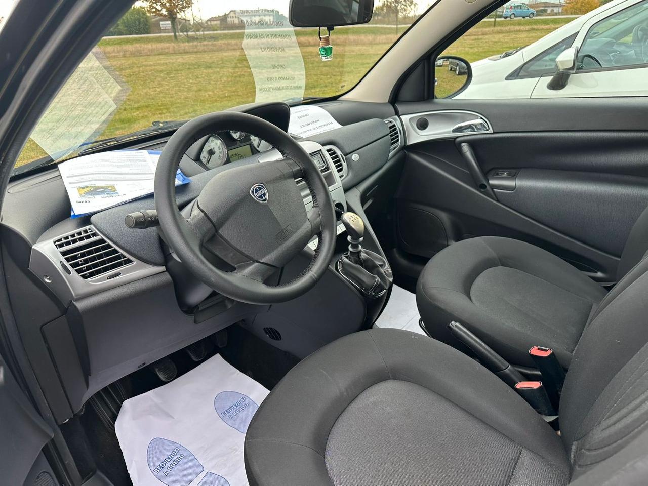 Lancia Ypsilon 3 Porte Ypsilon 1.2 8v Unyca 69cv