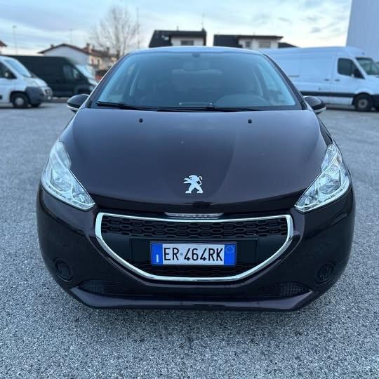 Peugeot 208 1.2 VTi 82 CV 3 porte Allure