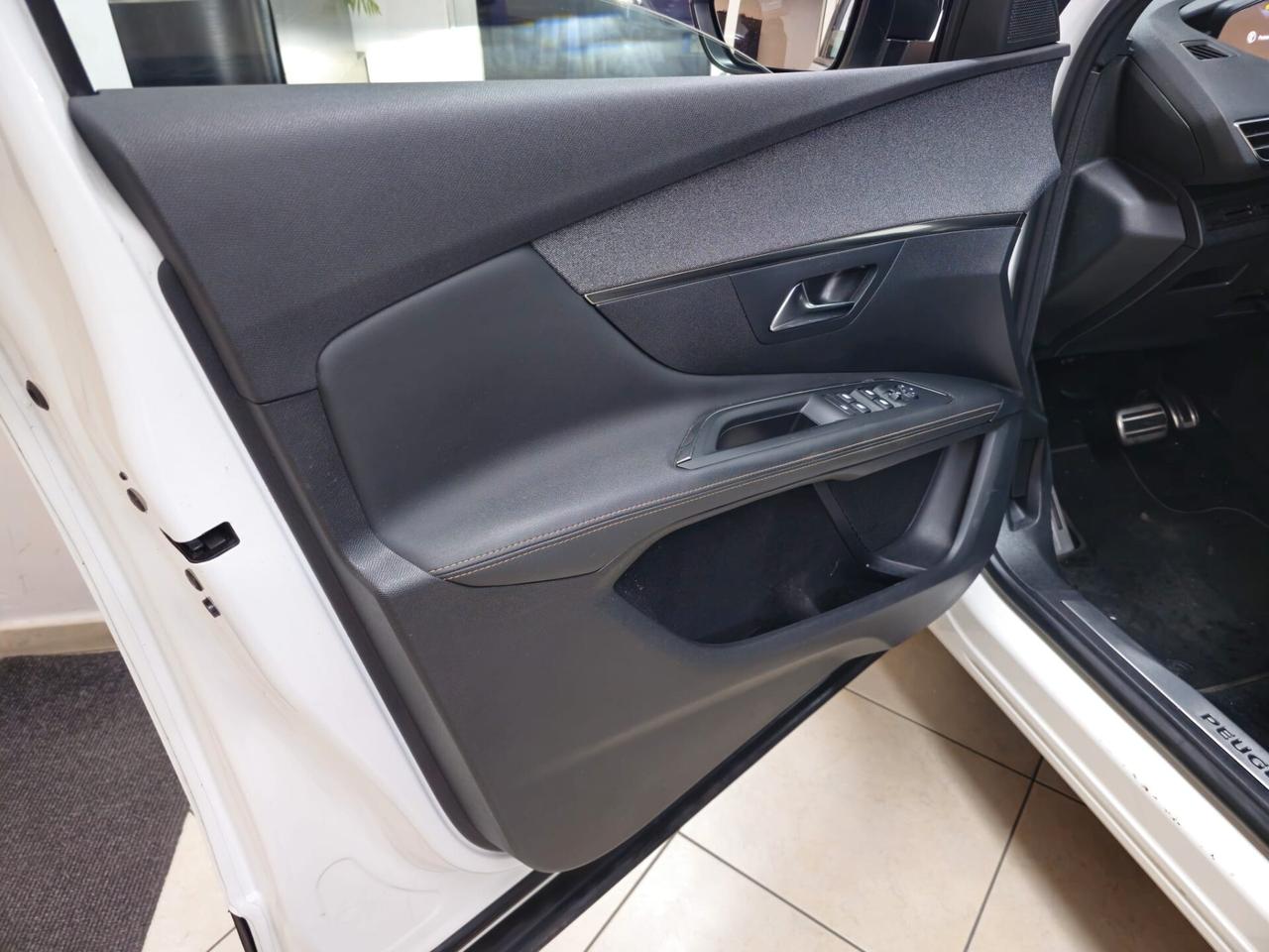 PEUGEOT 3008 BLUEHDI 130cv S&S EAT8 GT LINE