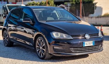 Volkswagen Golf 1.6 TDI 110cv BIXENON RETROCAM NAVI