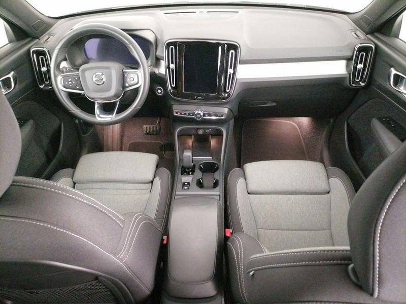Volvo XC40 2.0 b3 Core auto