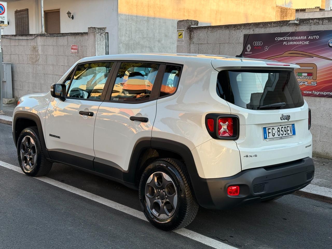 Jeep Renegade 2.0 MJT 4X4 Active Drive Sport 2017