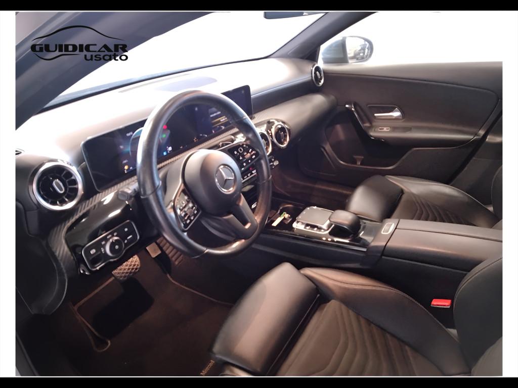Mercedes-Benz Classe A - W177 2018 - A 180 d Sport auto