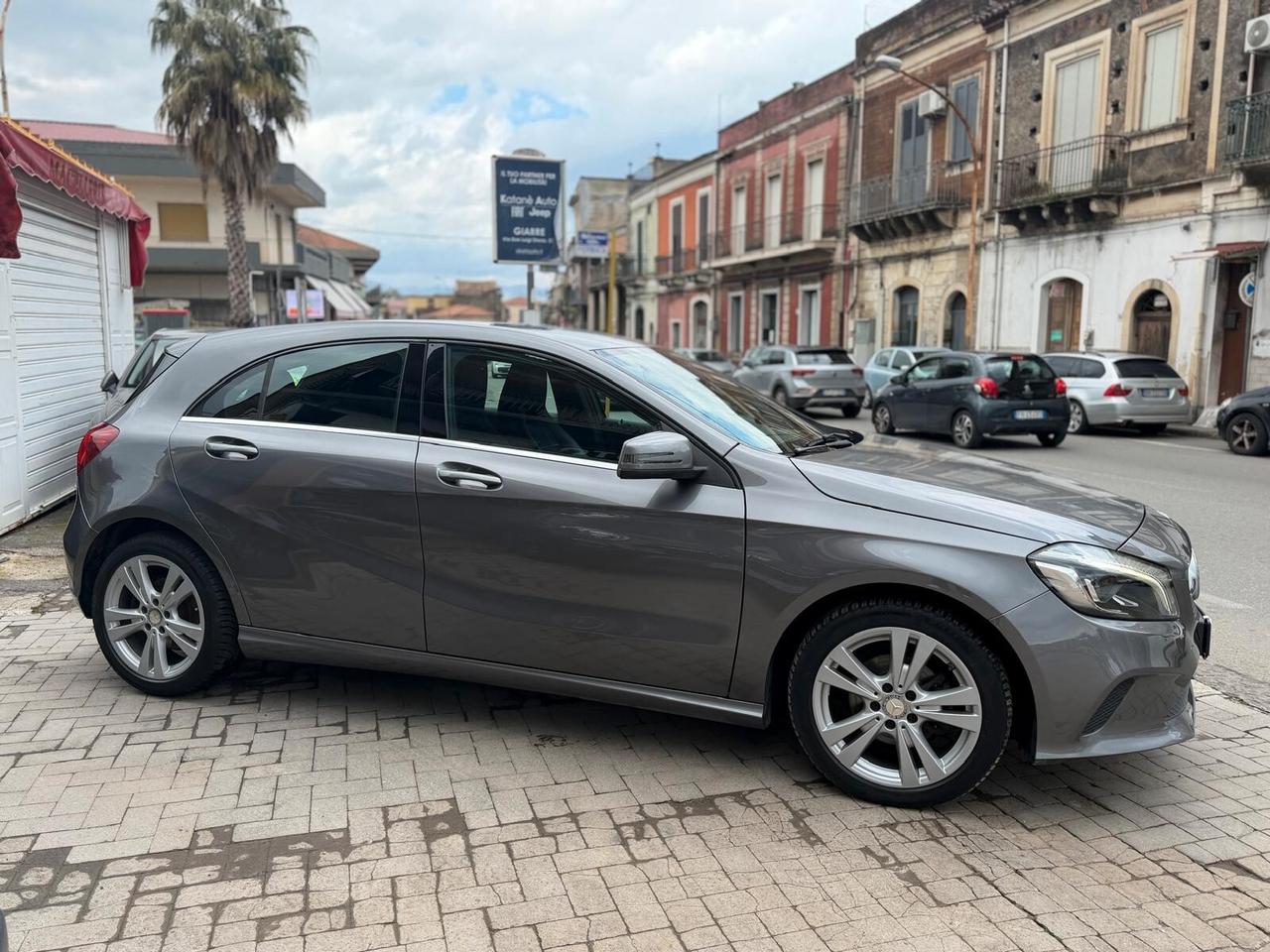 Mercedes-benz A 180 d Sport RESTYILING FULL LED